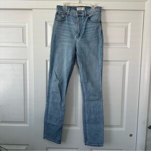 Abercrombie & Fitch Ultra High Rise 90s Slim Straight